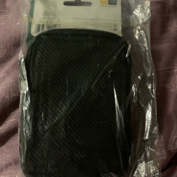 Case Logic NWT Black Hard Drive Case - Picture 2 of 2